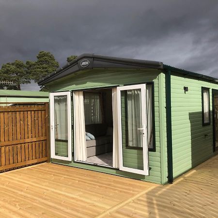 Luxury 2 Bedroom Caravan In Stunning Location 피틀로크리 외부 사진